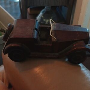 Vintage style car, music box